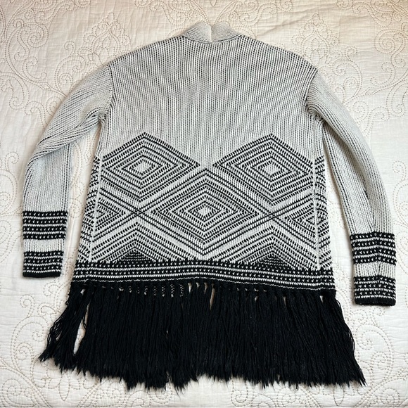 -Banana Republic geometric knit black+white fringe cardigan - Picture 7 of 8